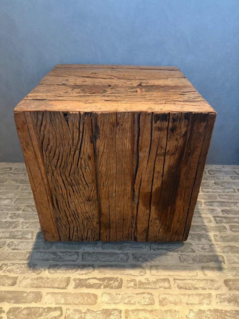 Houten kubus op wieltjes, Huis en Inrichting, Ophalen, Minder dan 55 cm, Vierkant, Zo goed als nieuw