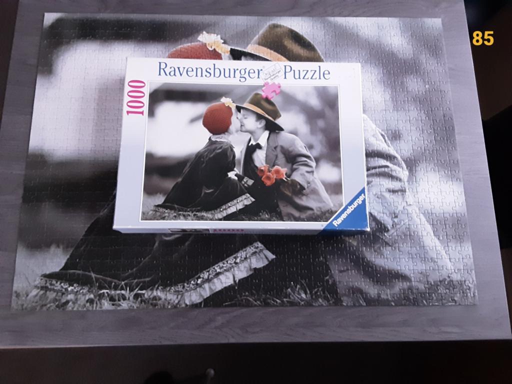 Puzzel 1000 stukjes compleet Ravensburger Lively kiss, Ophalen of Verzenden, 500 t/m 1500 stukjes, Zo goed als nieuw