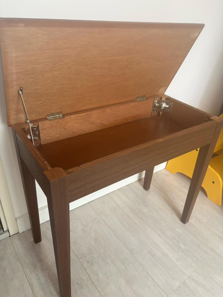 sidetable klep - smalle houten tafel of kinderbureau, Ophalen, Gebruikt, 25 tot 50 cm, Rechthoekig