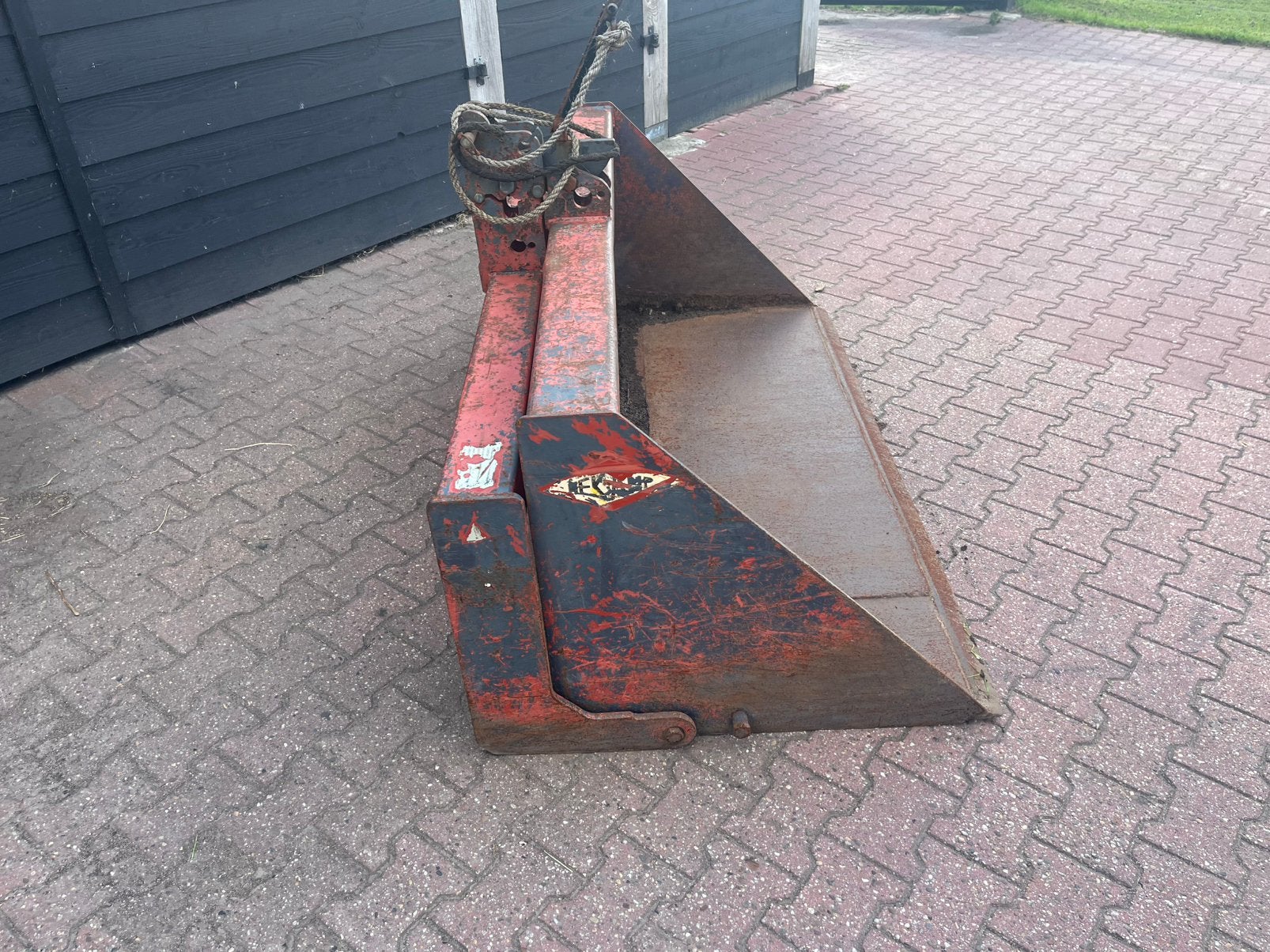 Hekamp 1,80 grondbak