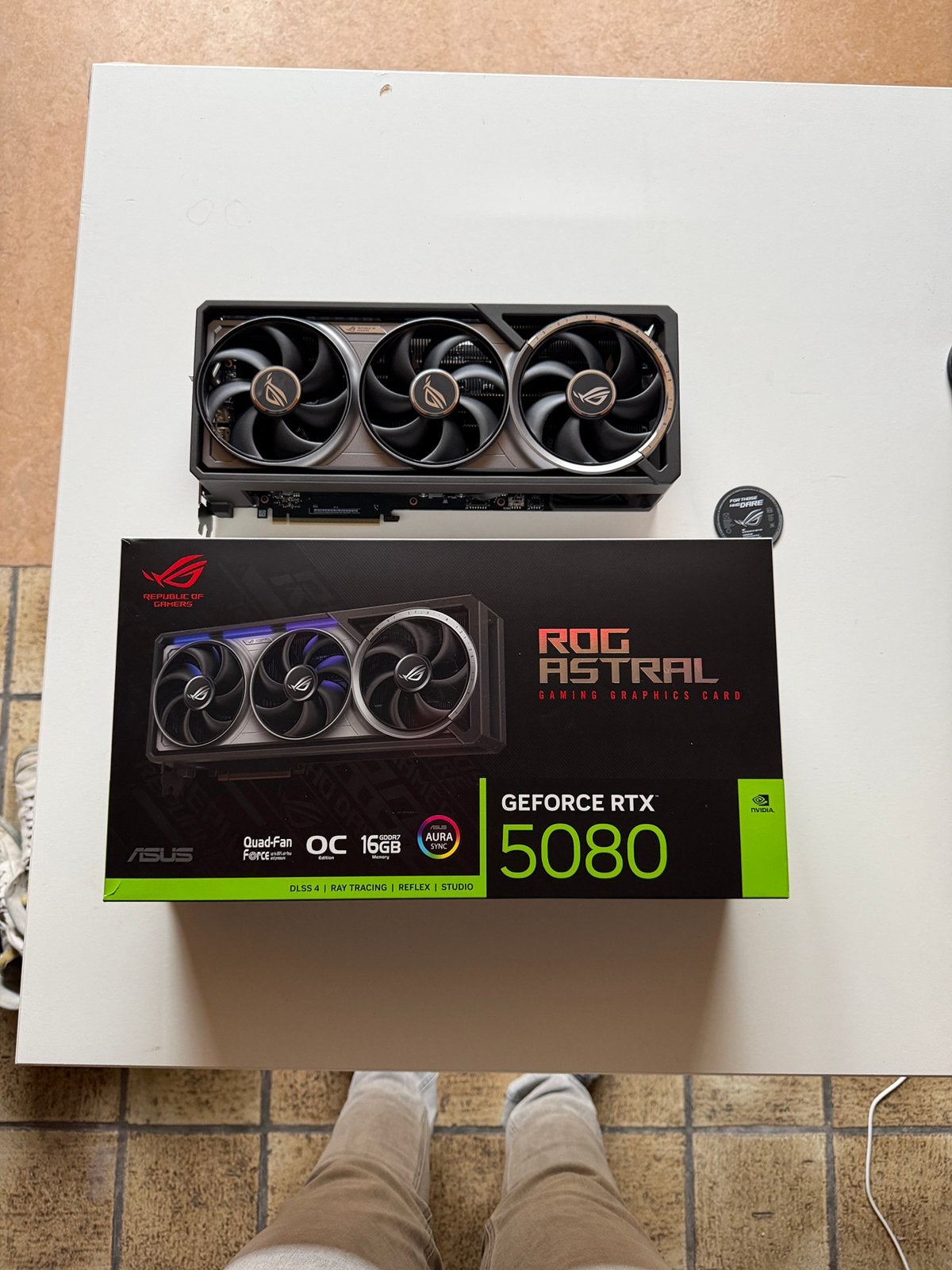 RTX 5080 Asus Astrial Incl factuur, Overige soorten, Ophalen of Verzenden, Zo goed als nieuw, HDMI