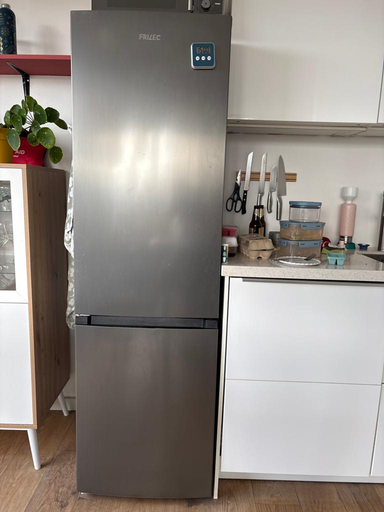 Frizec No Frost Koelvriescombinatie, Witgoed en Apparatuur, Koelkasten en IJskasten, Ophalen, 150 tot 200 liter, Met aparte vriezer