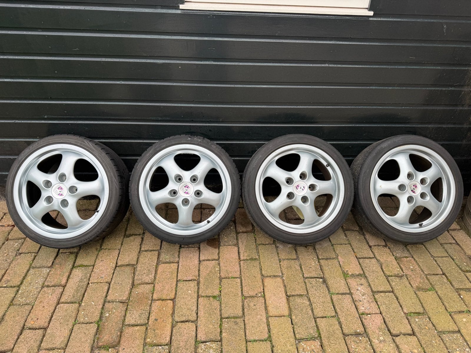 Porsche velgen 8J x 17 ET70 met H&R adapter 5x130 naar 5x100, Auto-onderdelen, Overig, Gebruikt, Geenidee, Velg(en)