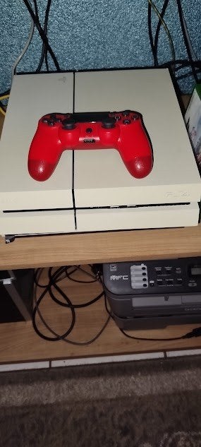 te koop ps4 white plus snoeren en games plus controller, Ophalen, Refurbished, Met 1 controller, Pro