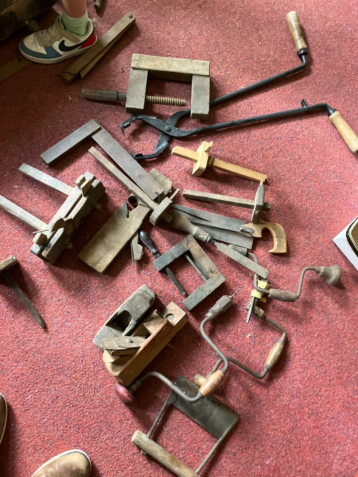 Kavel oud gereedschap antiek zaag handboor blokschaaf etc, Antiek en Kunst, Antiek | Gereedschap en Instrumenten, Ophalen of Verzenden