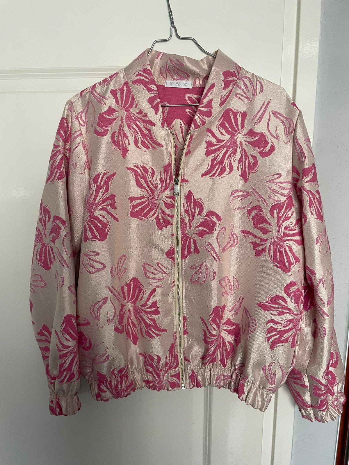 Bomberjack roze jacquard bloemenmotief Per Una NIEUW S/M, Ophalen of Verzenden, Nieuw