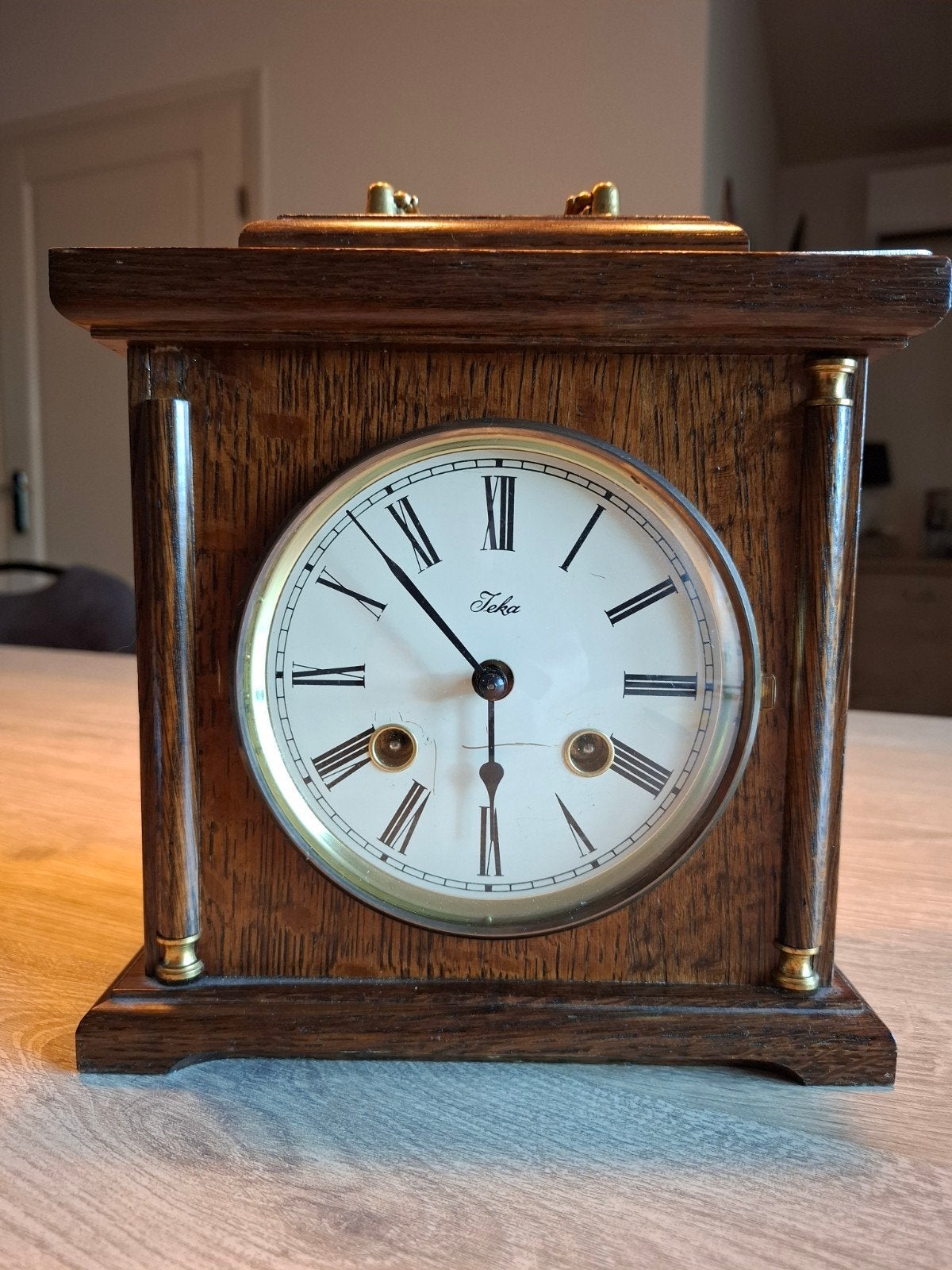 Mooie vintage Teka tafelklok, Ophalen