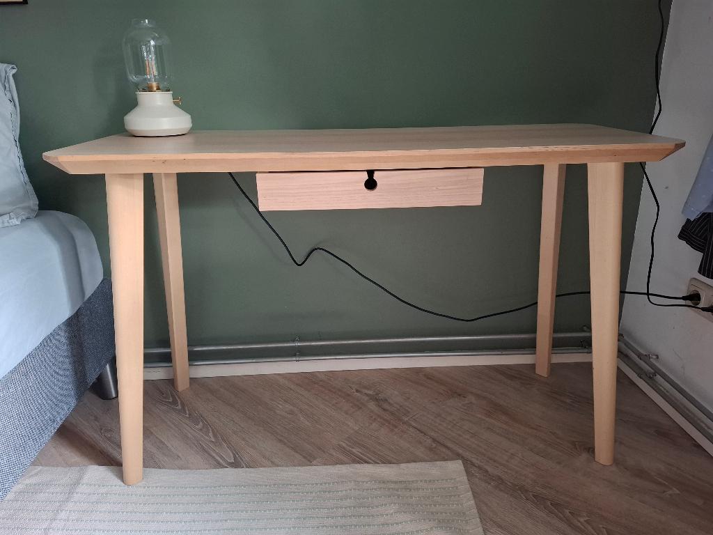 Lisabo Ikea bureau, Ophalen, 45 cm, Bruin, Zo goed als nieuw
