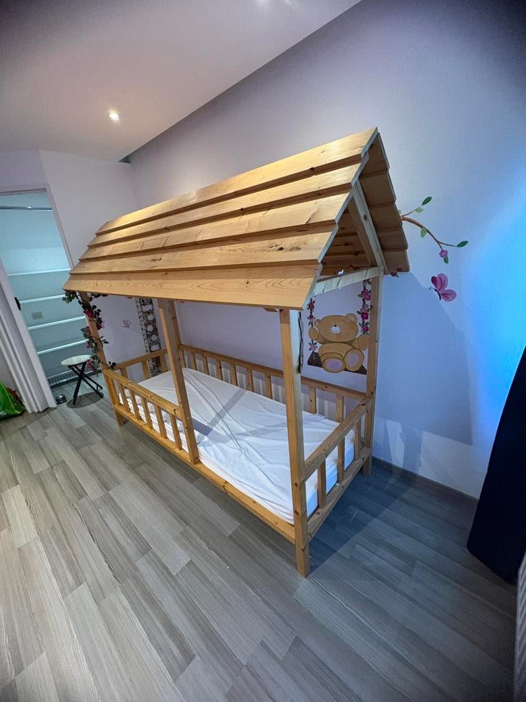 Kinderbed, Ophalen, 70 tot 85 cm, Zo goed als nieuw, Matras