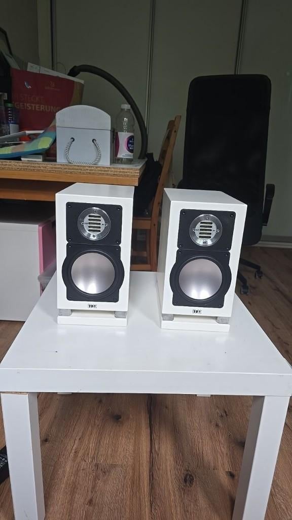 ELAC BS 182 boekenplankluidsprekers — wit, Jet tweeter, Zo goed als nieuw, 60 tot 120 watt, Front, Rear of Stereo speakers, Ophalen
