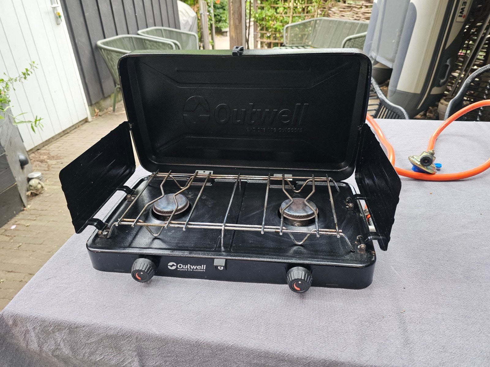 Outwell 2 pits campingstel met gastank en drukregelaar Gimeg, Ophalen