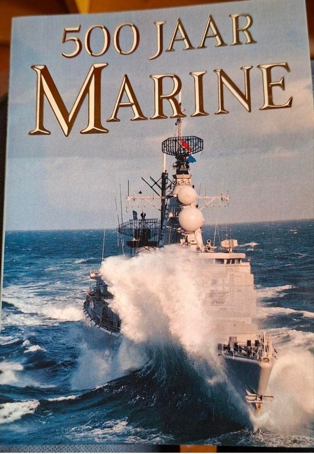 500 Jaar Marine - Geschiedenis van de Nederlandse Marine, Verzamelen, Ophalen of Verzenden, Zo goed als nieuw