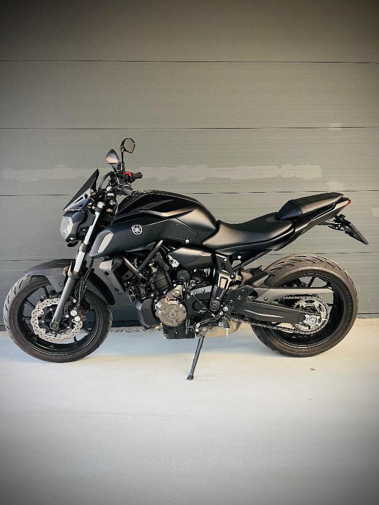 Yamaha mt-07 /full akrapovic/zeer netjes, 700 cc, 2 cilinders, Motorrijbewijs A, Gebruikt