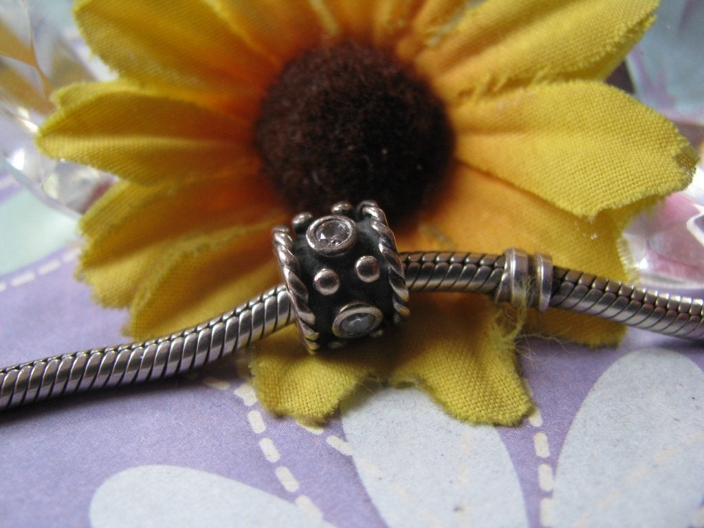 Pandora bedel P334 = oxi crown + BLING BLING, Pandora, Ophalen of Verzenden, Zo goed als nieuw, 1 bedel