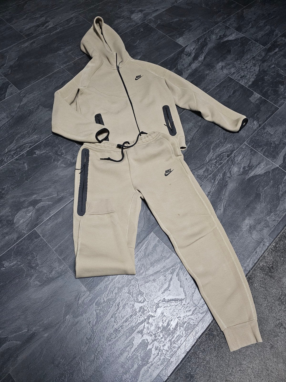 Nike tech fleece  setje, Ophalen of Verzenden, Zo goed als nieuw