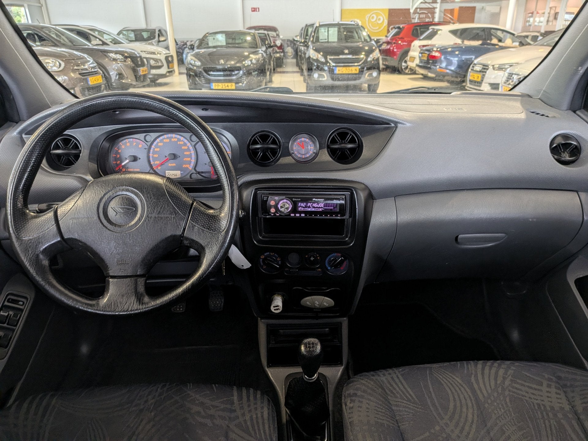 Daihatsu YRV 1.3-16V VTi Trekhaak, Stuurbekrachtiging, foto 8