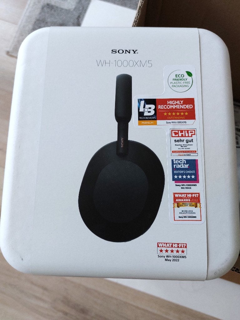 Sony WH-1000XM5 geseald