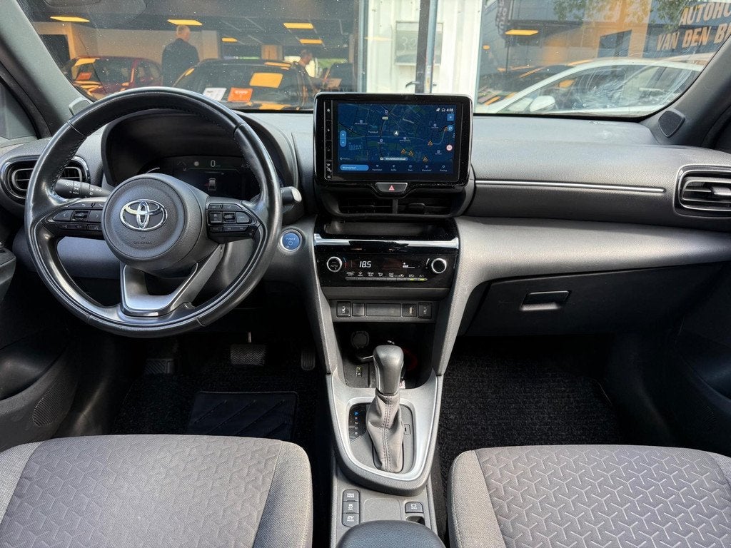 Toyota Yaris Cross 1.5 Hybrid|Navi|Cruise|Carplay|Camera|ACC, Stof, Gebruikt, Zwart, Adaptive Cruise Control