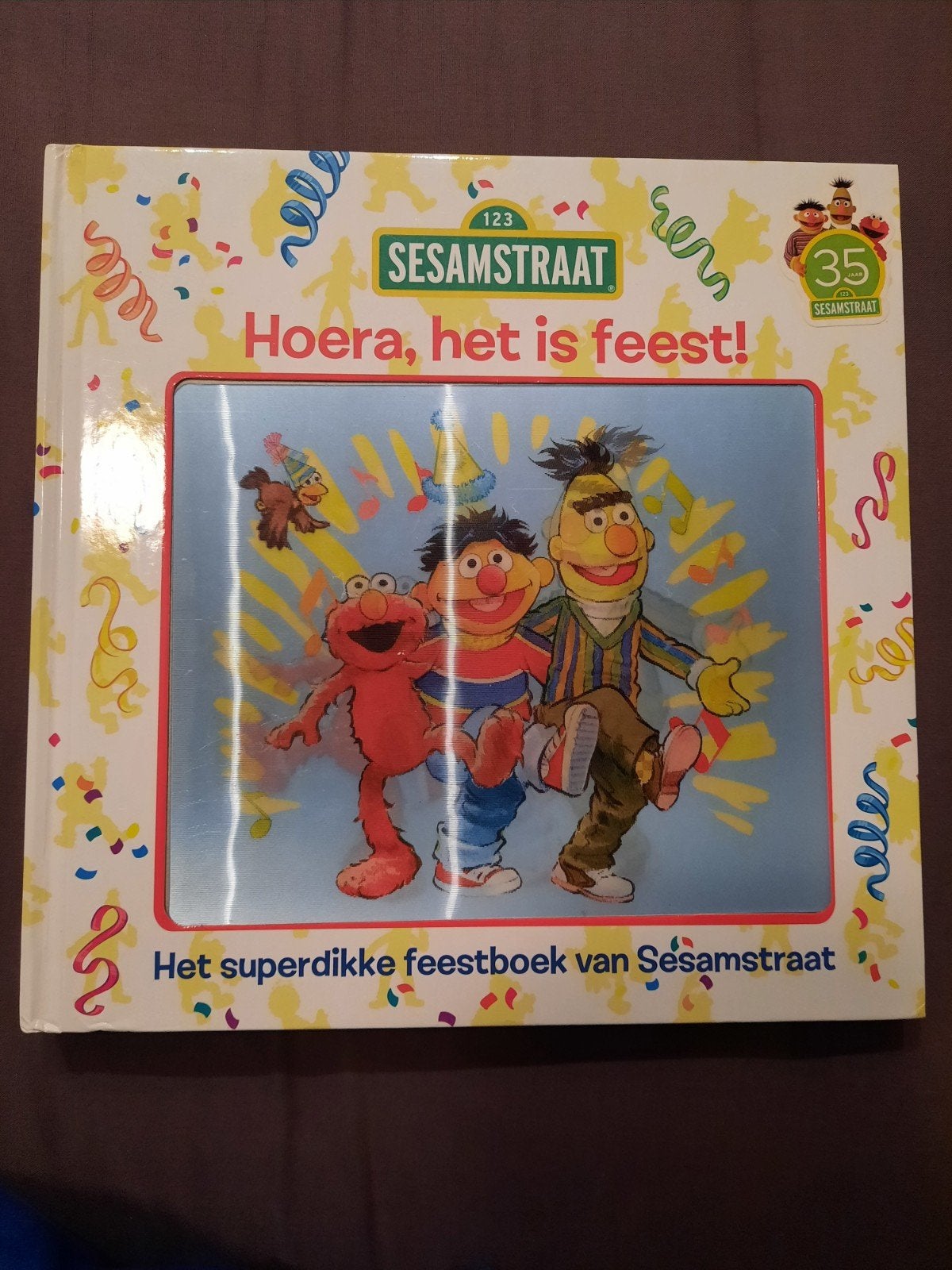 Sesamstraat - Hoera het is feest!, Ophalen of Verzenden, Zo goed als nieuw, Fictie algemeen