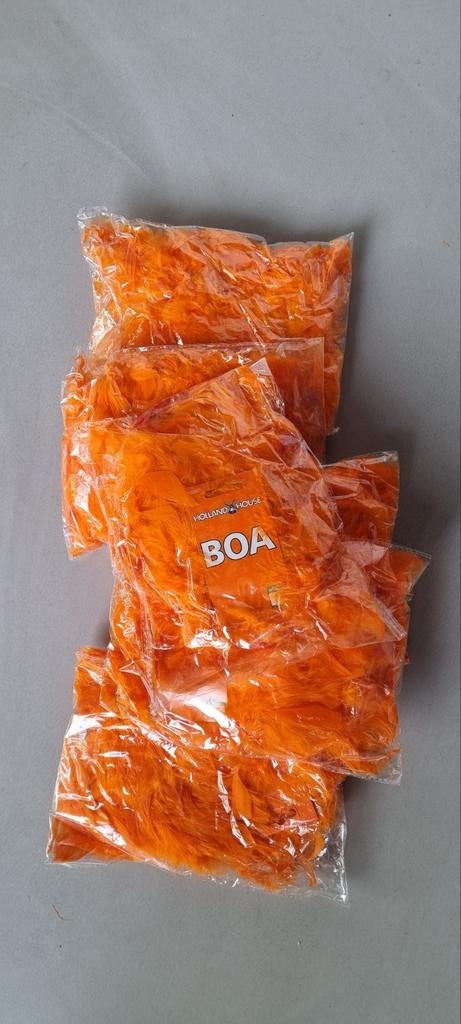 6 stuks oranje boa's voor feestjes en evenementen, Ophalen of Verzenden, Nieuw, Carnaval