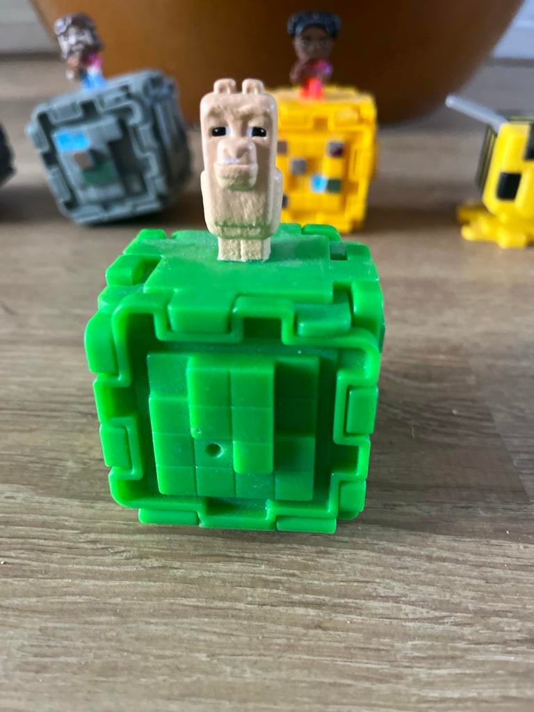 Minecraft McDonald's verzamel figuren - apart of samen, Verzamelen, Transformers, G1, Ophalen of Verzenden, Zo goed als nieuw