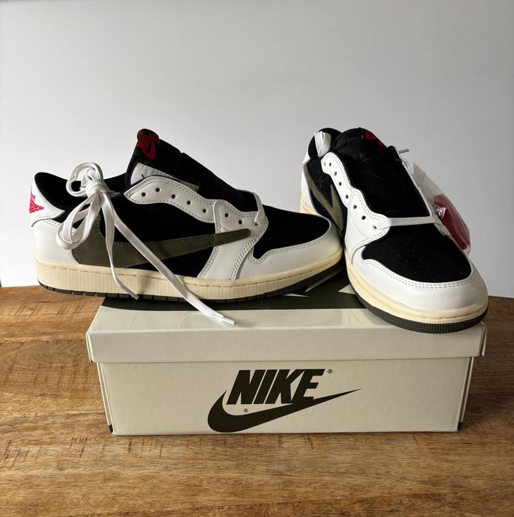 Nike Air Jordan 1 Low Travis Scott Olive – Maat 43, Overige kleuren, Verzenden, Nieuw, Sneakers of Gympen