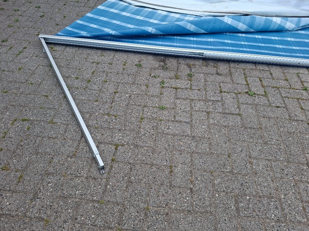 Zakluifel br 4.30 uitval 2.30 meter., Standaardzit, Tot en met 2, Particulier, Luifel