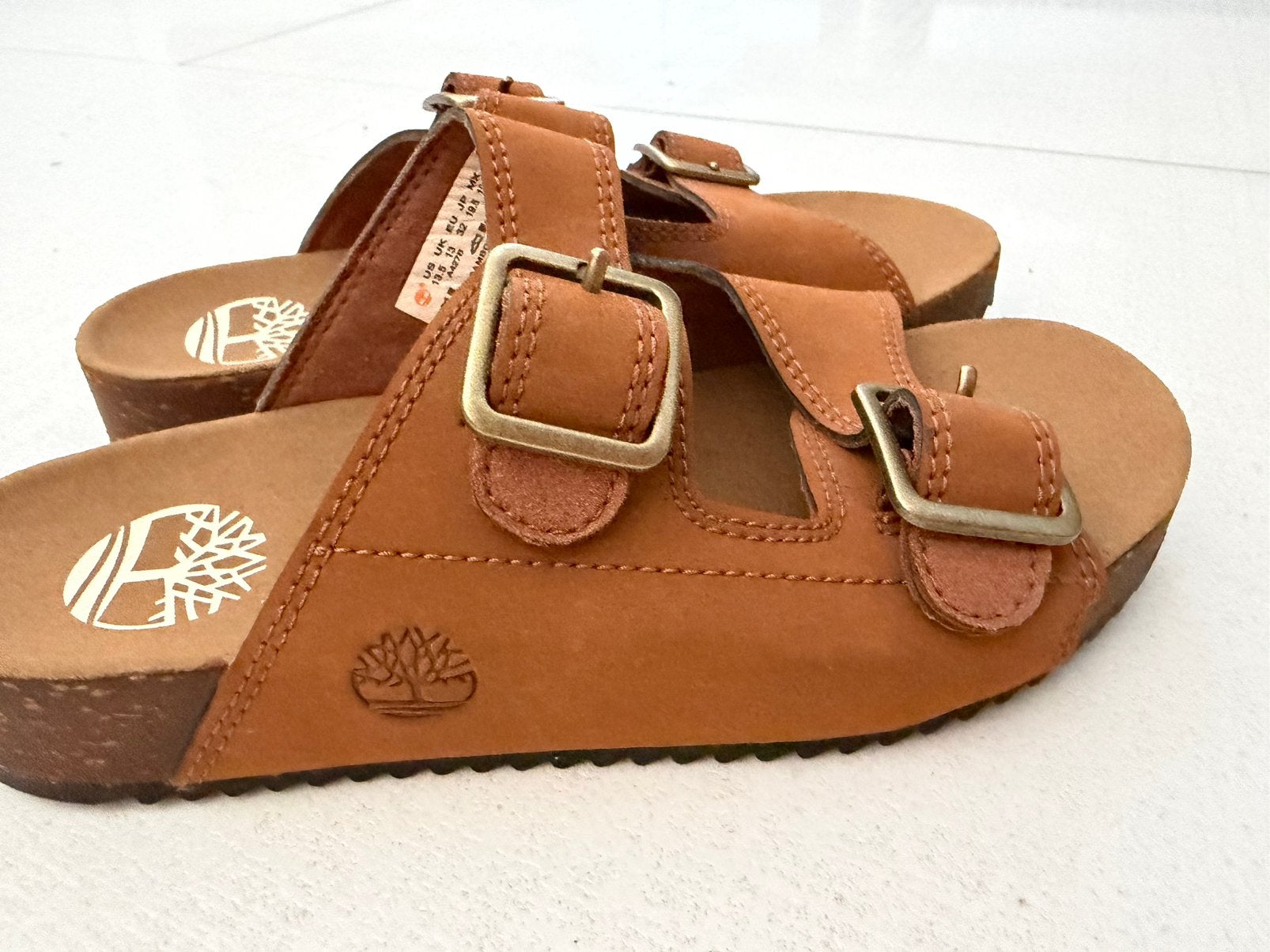 Timberland slippers mt 32 nooit gedragen., Ophalen of Verzenden, Zo goed als nieuw