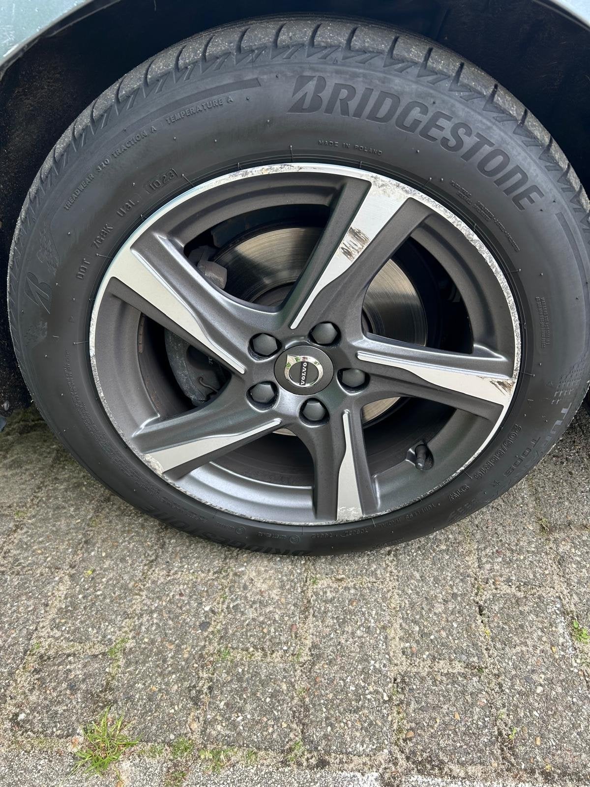 Volvo V40 R-Design velgen met Bridgestone Turanza banden, Auto-onderdelen, Banden en Velgen, Ophalen, Gebruikt, 16 inch, Banden en Velgen