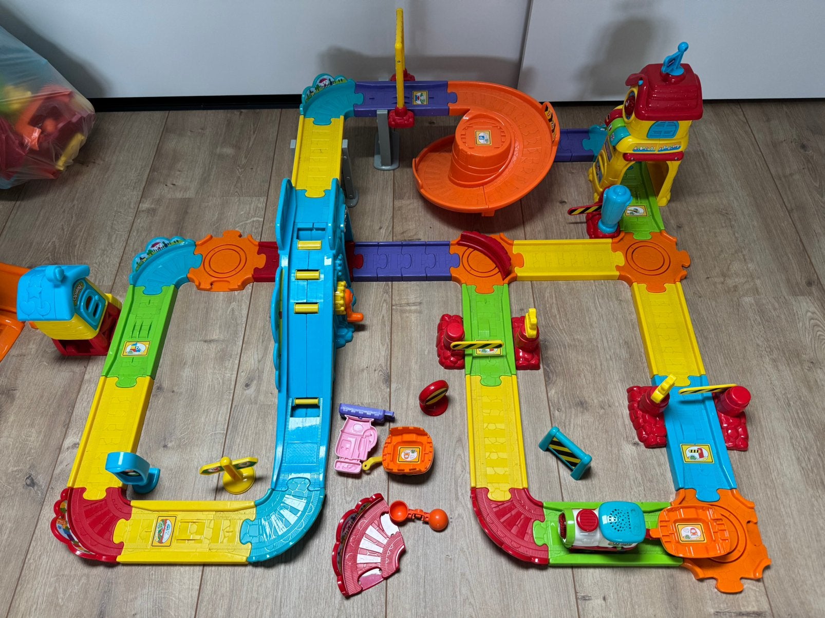 Vtech toet toet treinstation, Ophalen of Verzenden, Gebruikt, 6 jaar of ouder