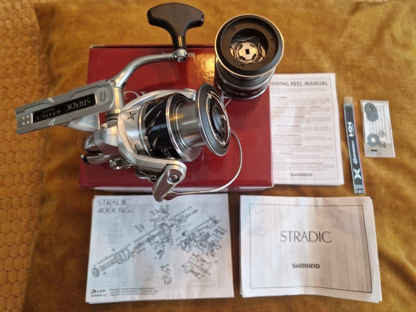Shimano Stradic 4000 FK + extra spoel, Ophalen of Verzenden, Gebruikt, Molen