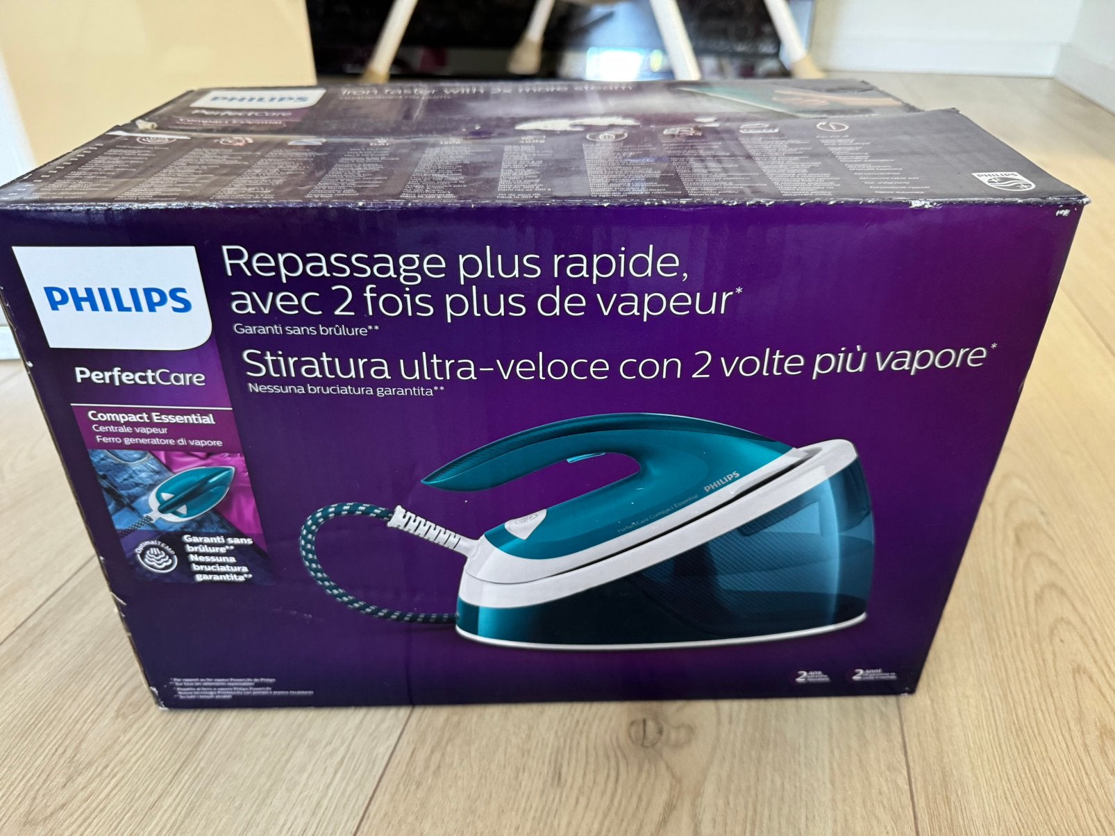 Philips PerfectCare Compact Essential stoomgenerator, Ophalen, Zo goed als nieuw