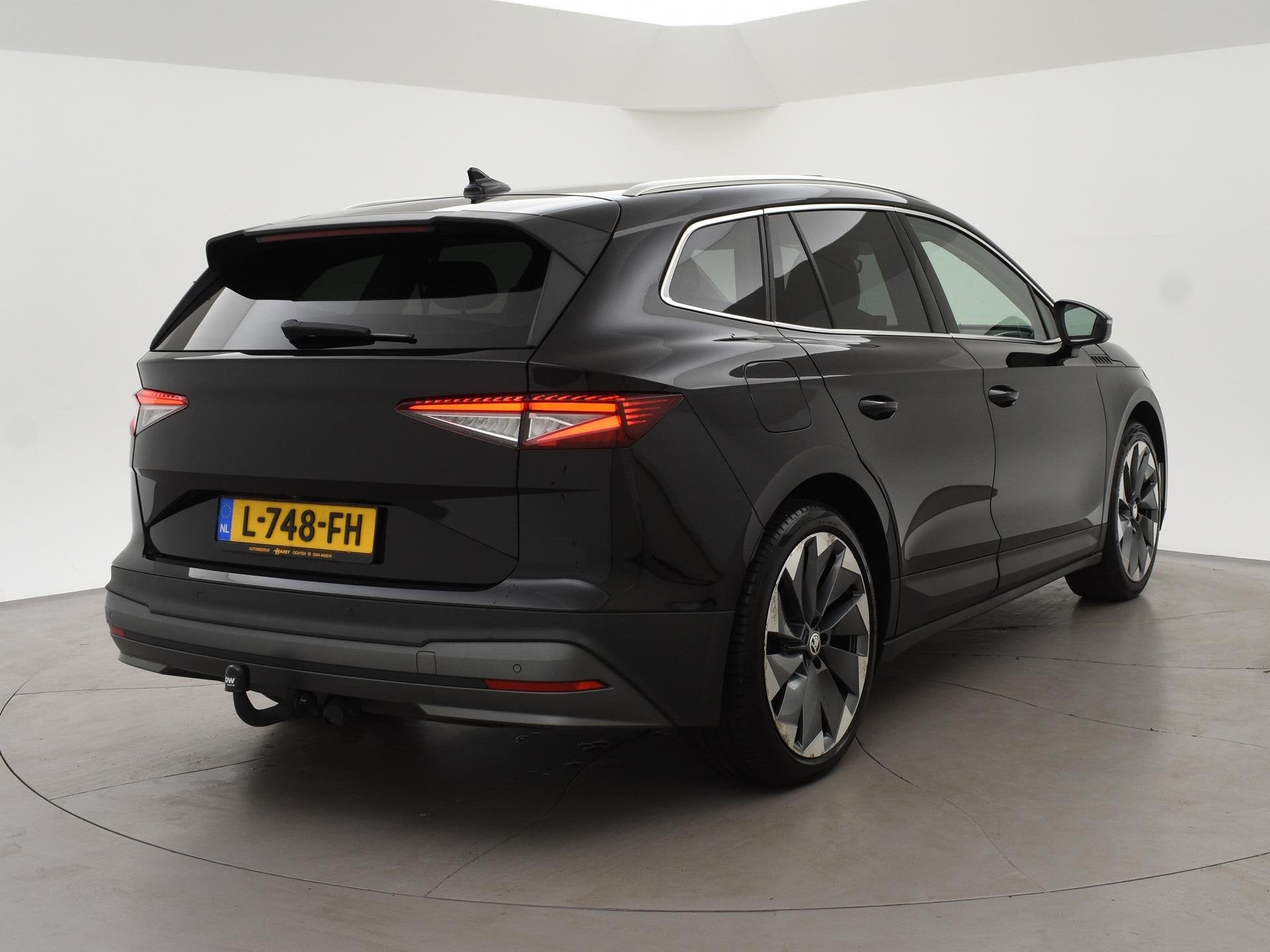 Skoda Enyaq iV 80 SOH 93% + LEDER | PANORAMA | TREKHAAK | 21, Auto's, Automaat, Achterwielaandrijving, Gebruikt, 544 km