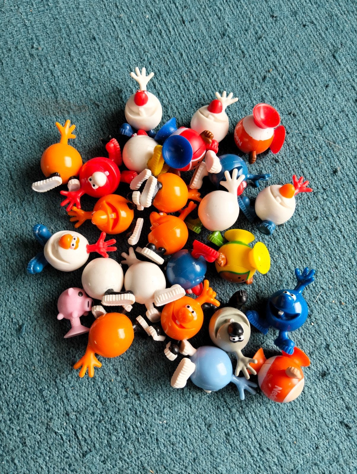 24 handjes poppetjes, wk voetbal 2010 oranje, Ophalen