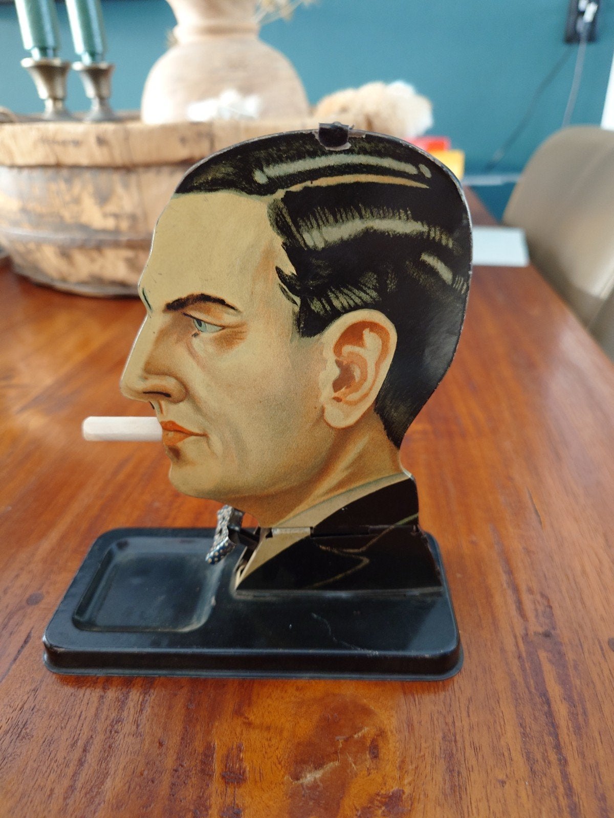 Sigaretten dispenser van Kellermann, Ophalen