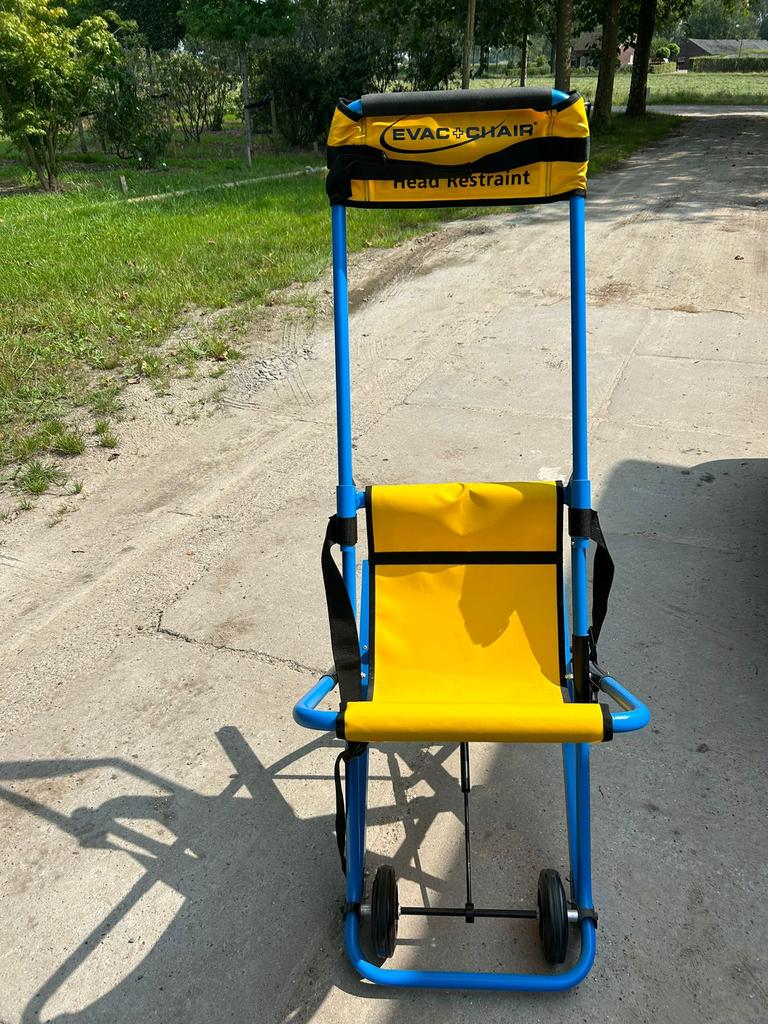 Evac chair, Ophalen, Zo goed als nieuw