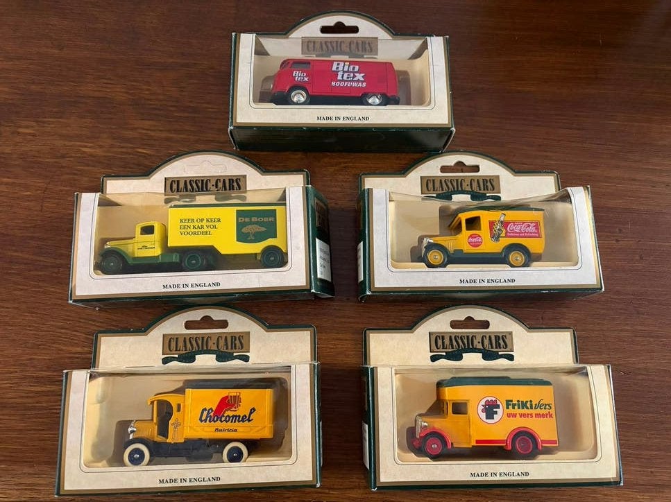 Set Lledo Classic Cars – 5 modelautos, Hobby en Vrije tijd, Modelauto's | Overige schalen, Ophalen of Verzenden, Zo goed als nieuw
