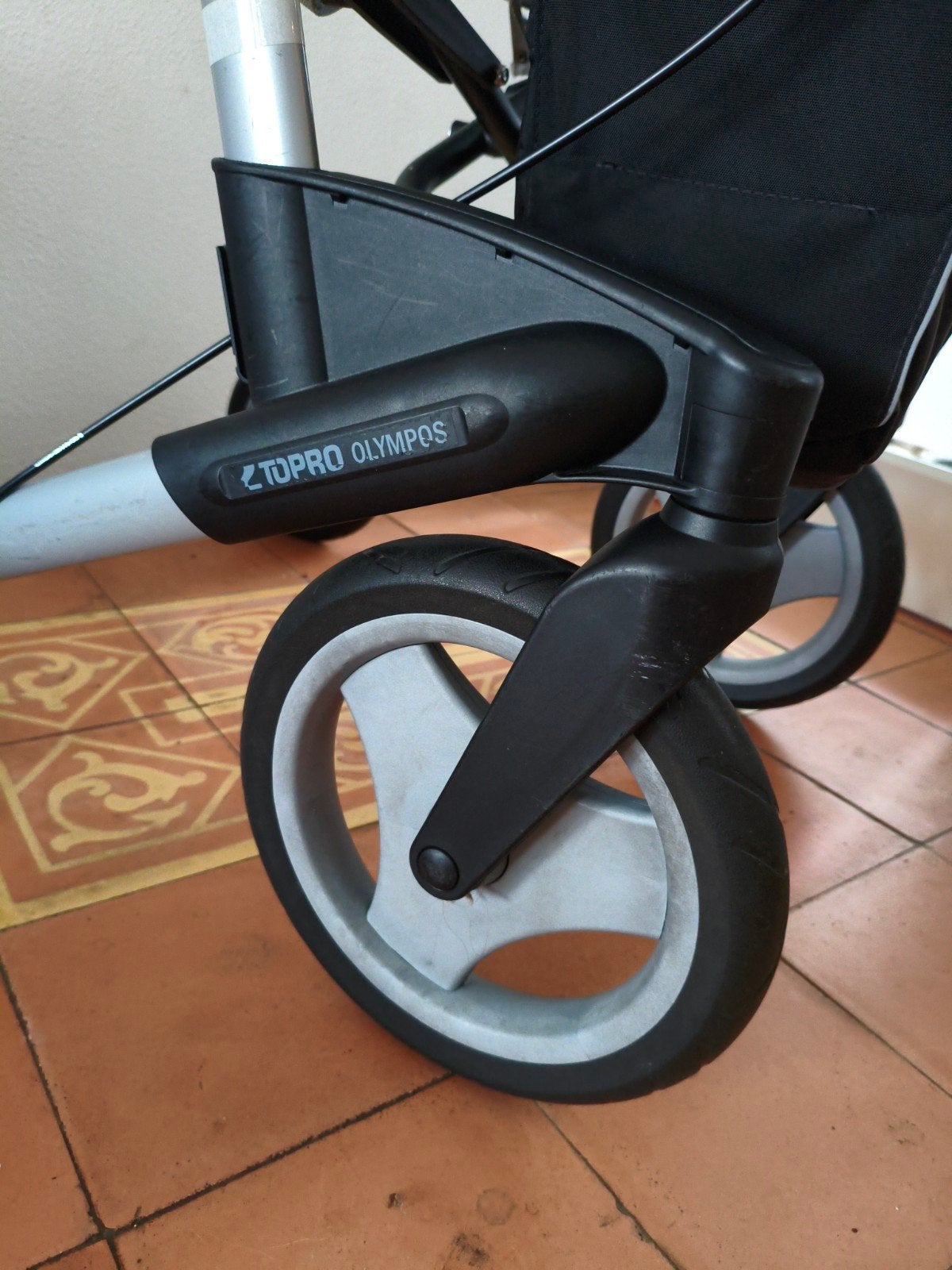 Topro Olympos ATR rollator als nieuw. Kan gebracht worden., Diversen, Ophalen of Verzenden, Lichtgewicht, Zo goed als nieuw
