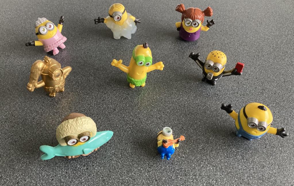 9 Minions zgan in 1 koop, Ophalen of Verzenden, Zo goed als nieuw