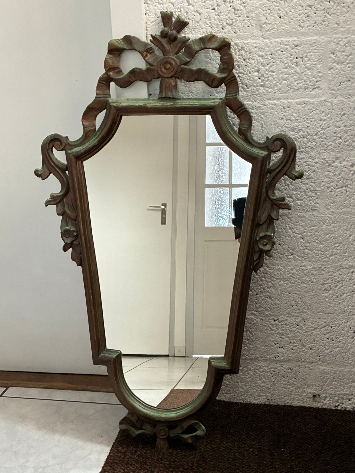 Italiaanse Kuifspiegel met strik Barok stijl, Ophalen, Ovaal, Minder dan 50 cm