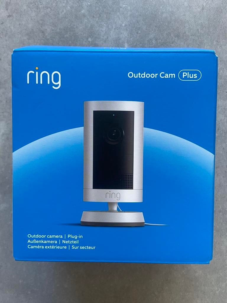 Ring Outdoor Cam Plus Plug-in wit ZGAN, Audio, Tv en Foto, Videobewaking, Ophalen of Verzenden, Zo goed als nieuw