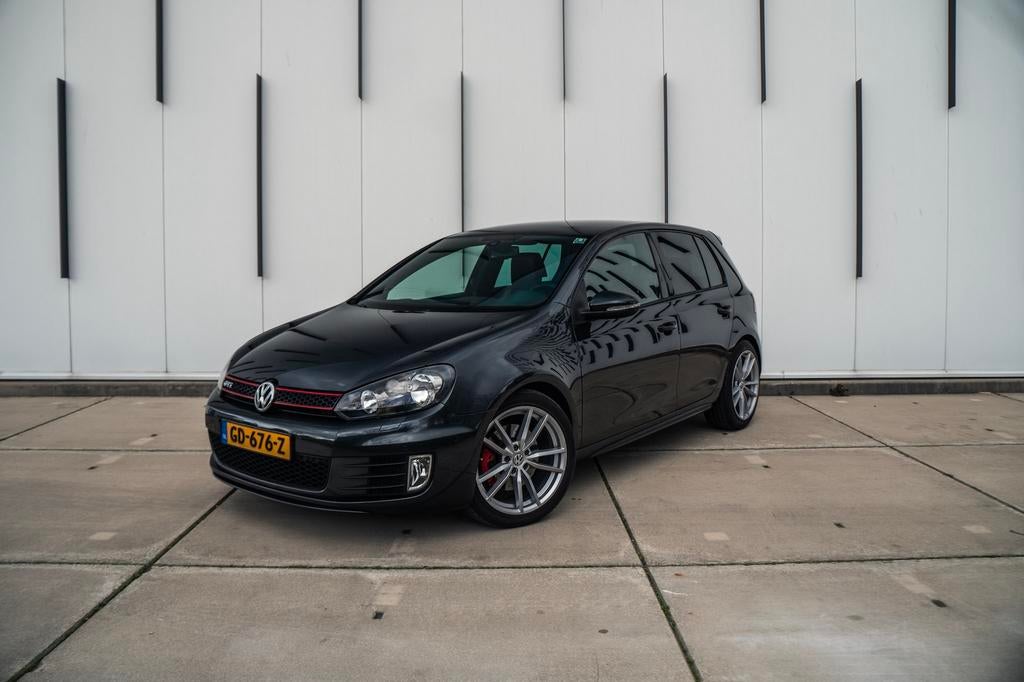 Volkswagen Golf 2.0 GTI /leder,DCC,Carplay/, Auto's, 4 cilinders, 14 km/l, 1314 kg, 211 pk