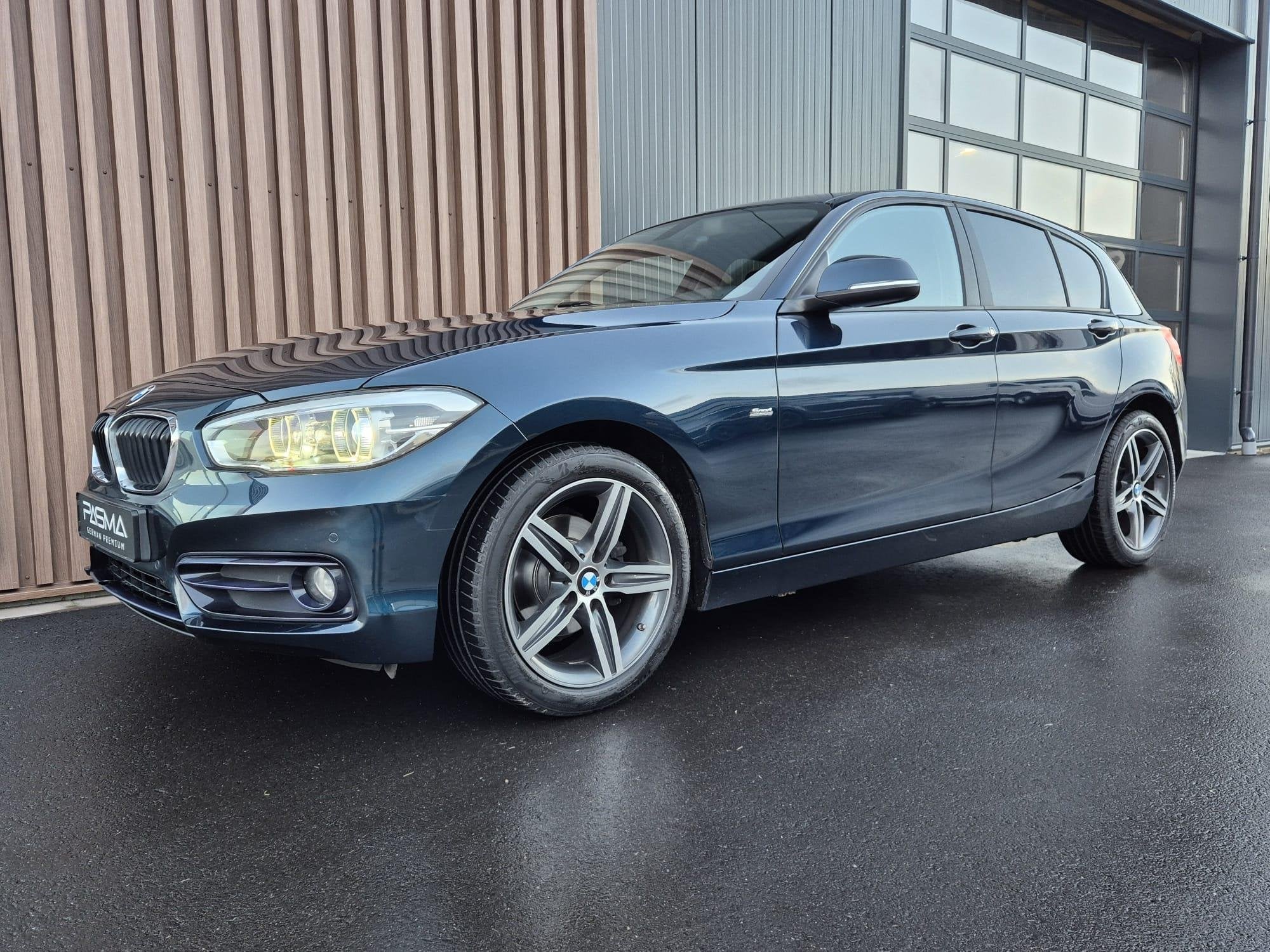 BMW 1-serie 118i M Sport Line Shadow Executive | Navi | LED, 1-Serie, Euro 6, Blauw, Alcantara