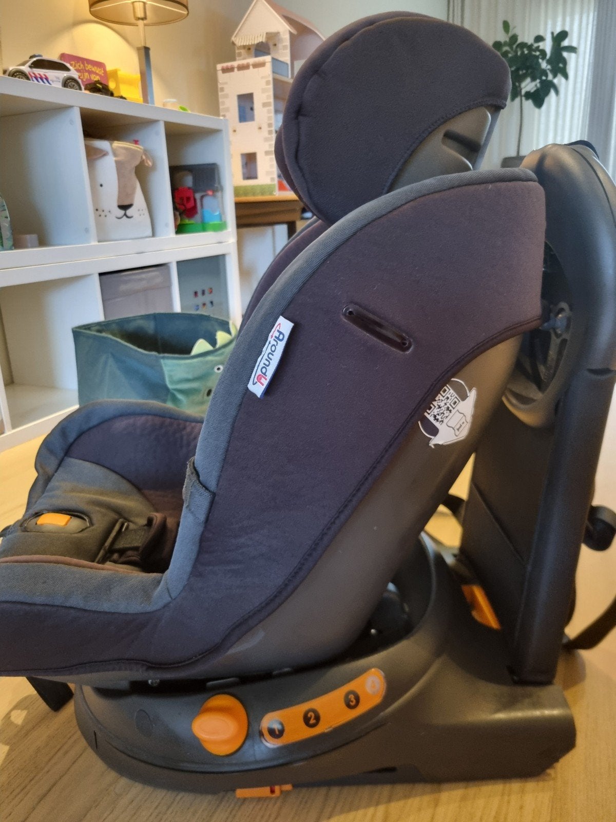 draaibare autostoel chicco, Kinderen en Baby's, Overige merken, 9 t/m 18 kg, Ophalen of Verzenden, Gebruikt