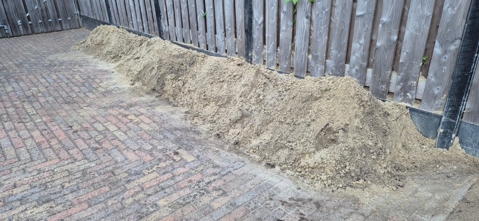 Gratis ophoogzand/straatzand af te halen, Tuin en Terras, Ophalen, Gebruikt, Straatzand