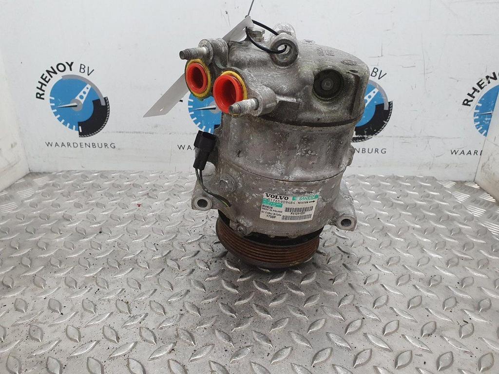 VOLVO V70 AIRCO COMPRESSOR / AIRCOPOMP 2013, Auto-onderdelen, Airco en Verwarming, Ophalen of Verzenden, Gebruikt, Stiba lid