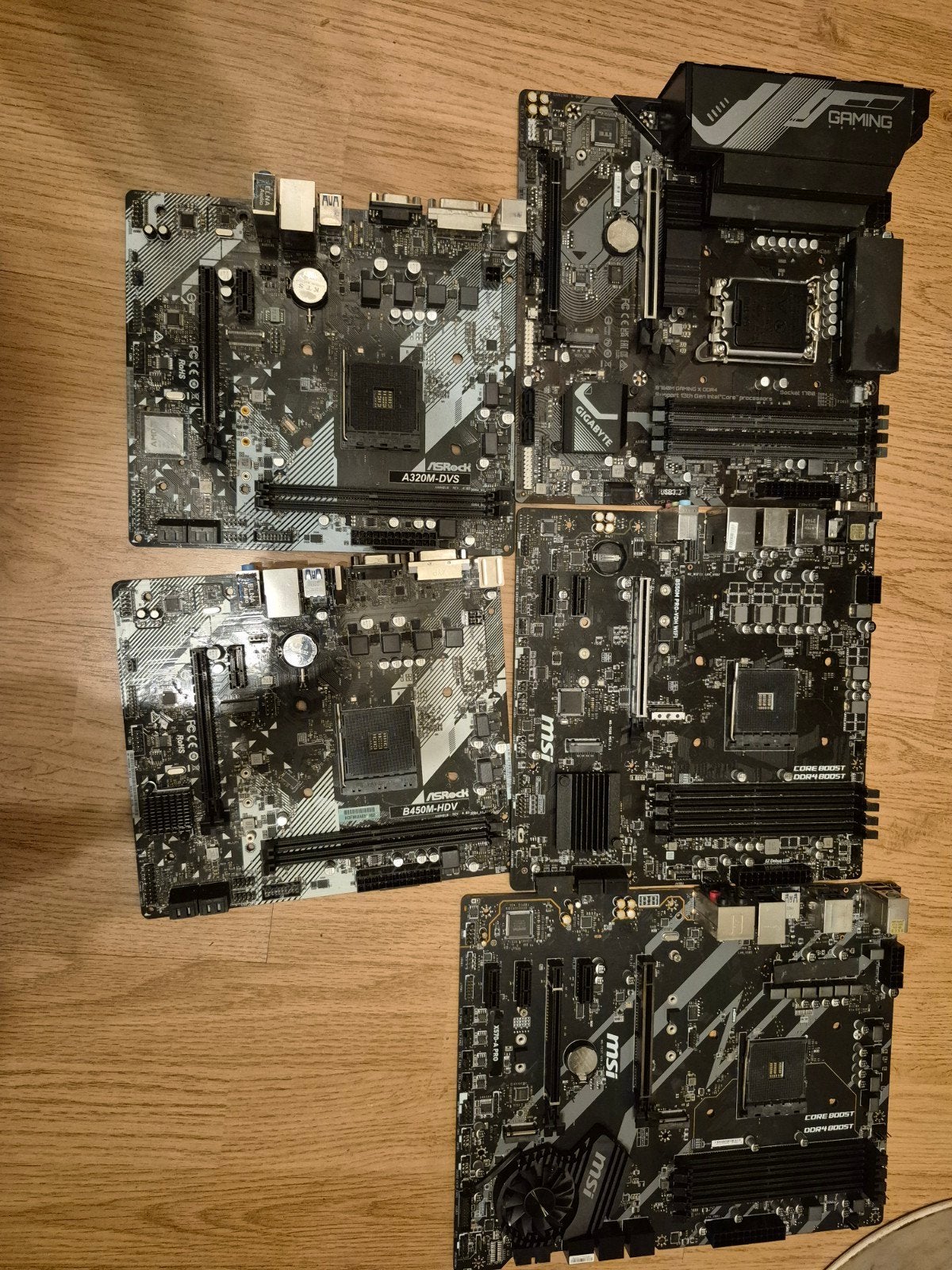 5x Defecte Moederboarden AM4 LGA1700, Computers en Software, Ophalen, DDR4