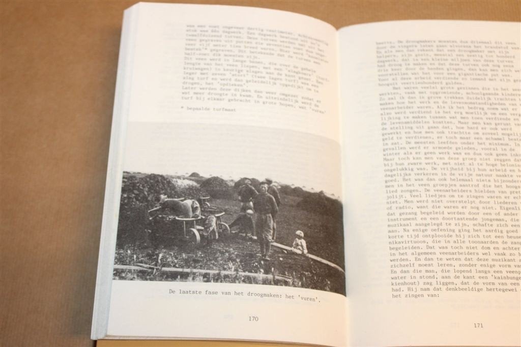 Jeugdherinneringen Veenarbeider — Veenkoloniën 1909-1921, Boeken, Geschiedenis | Stad en Regio, Ophalen of Verzenden, Gelezen