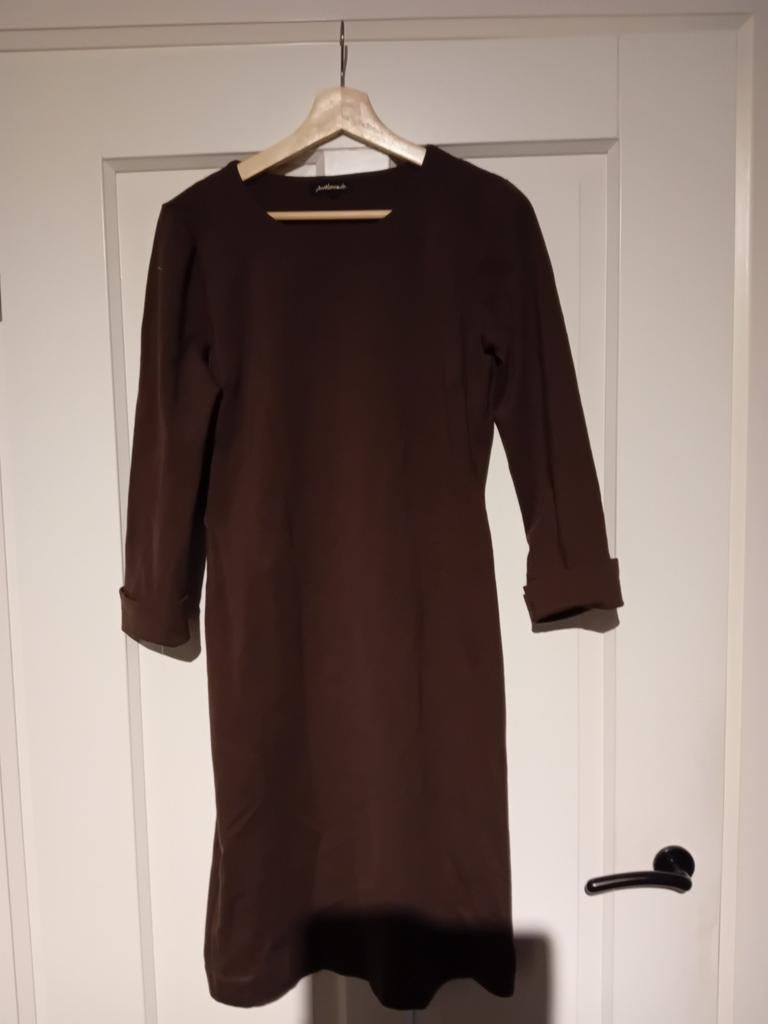 Port lavande jurk donkerbruin maat s, Kleding | Dames, Jurken, Maat 38/40 (M), Bruin, Ophalen of Verzenden, Knielengte