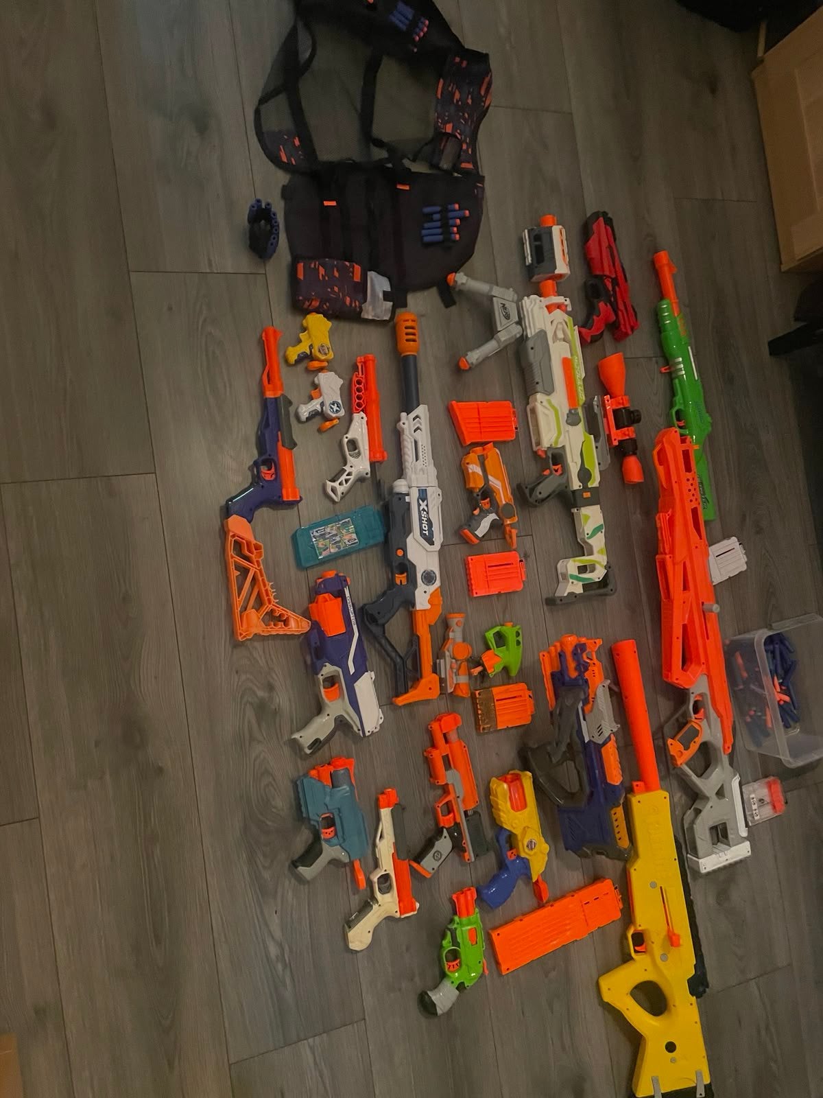 Complete set met nerf pistolen en geweren, Ophalen, Zo goed als nieuw